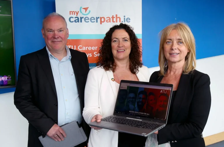 Gavin Clinch, Laura O'Donoghue of Medtronic Galway and Bridie Killoran